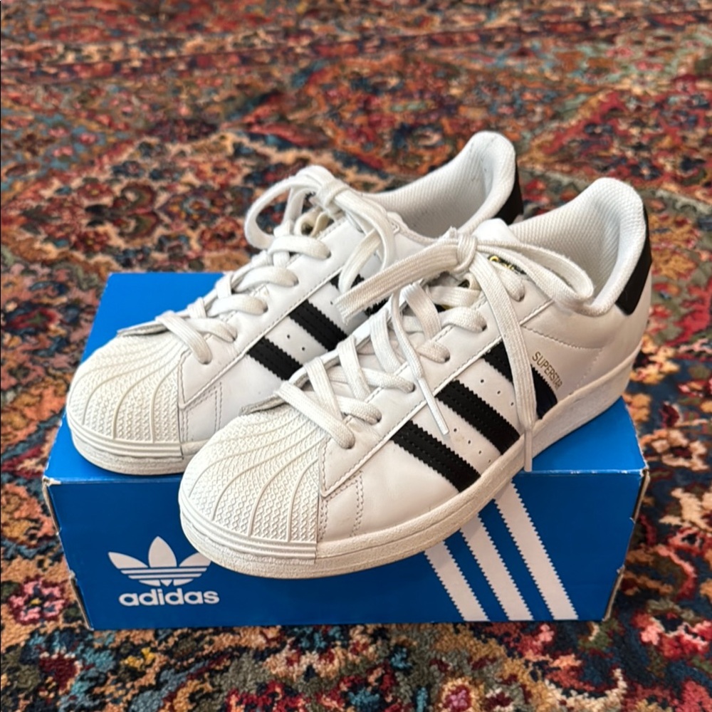 Adidas White and Black Superstar Sneakers with Shell Toe. Women’s Size 7.